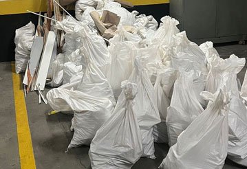Entulhos ensacados